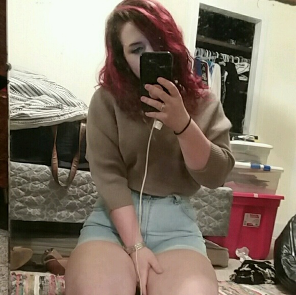 Meet your Posher, Faith - Picture 1 of 1